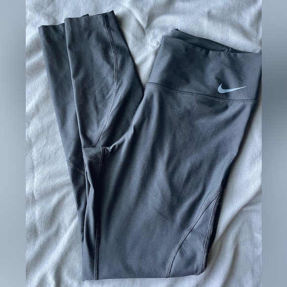 Nike Dri-fit leggings - Picture 1 of 2